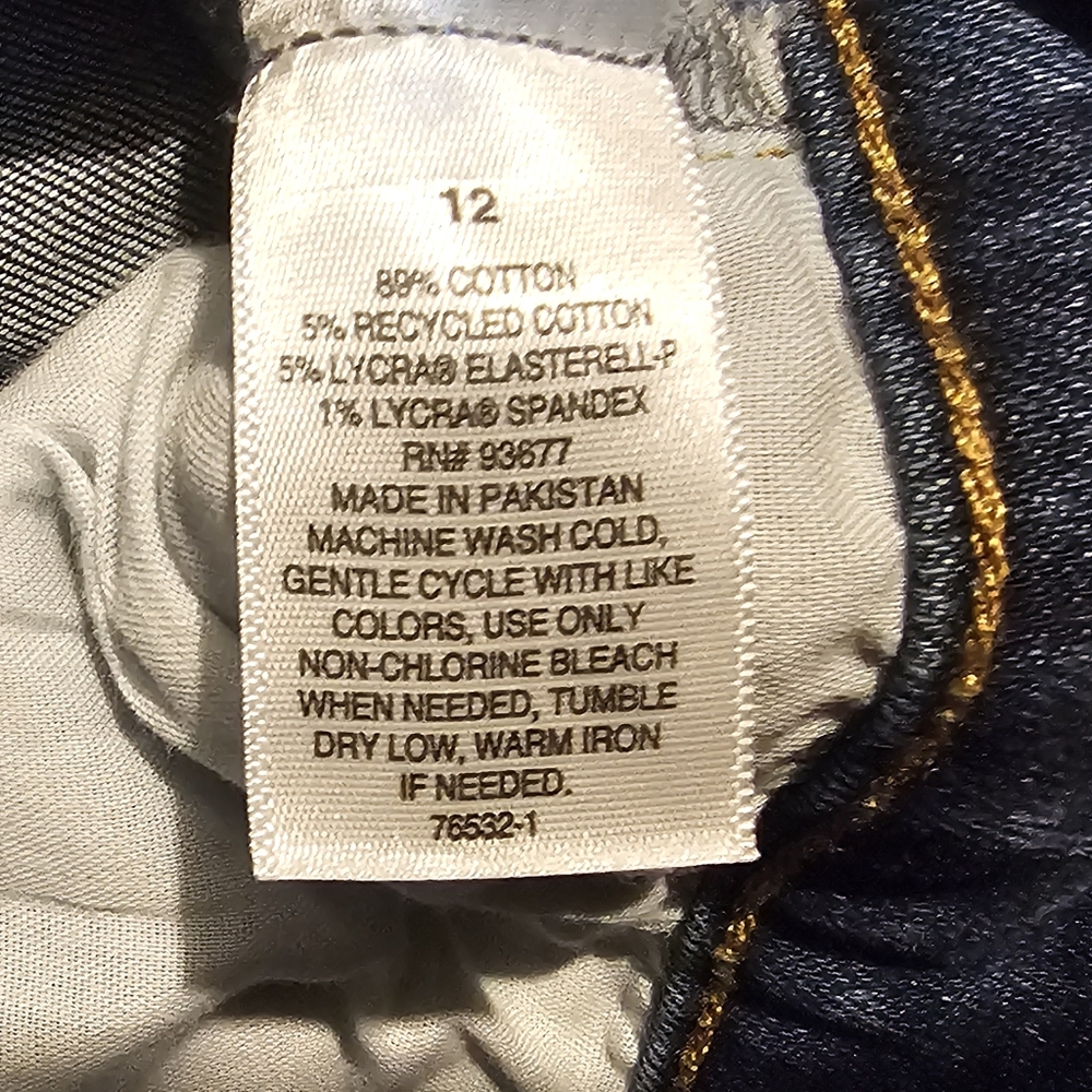 a.n.a High Rise Vintage Bootcut.Size 12/31inseam.GREAT CONDITION! - Picture 4 of 5